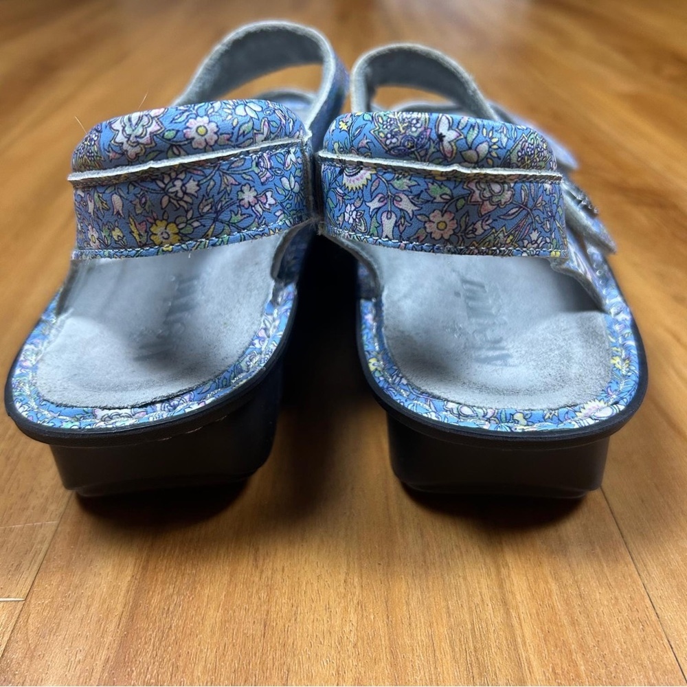 Alegria Vienna Blue Floral Comfort Sandals Hook Loop Strap Size 41 EU 10/ 10.5 - Picture 5 of 10